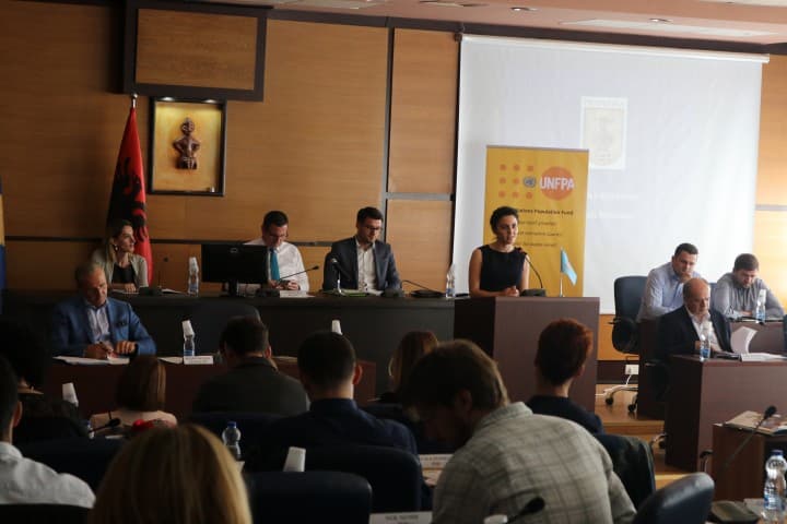 TAKIM ME ANËTARËT E ASAMBLESË KOMUNALE TË PRISHTINËS