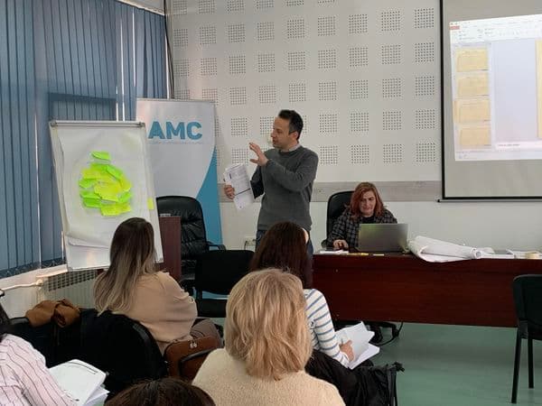 Trajnim: Programi Orientues mbi Shëndetin e Adoleshentëve
